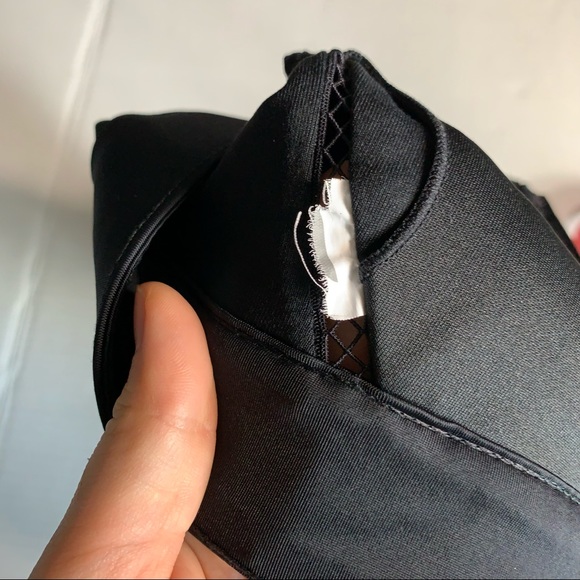 Small Fabletics black high impact sports bra - Picture 11 of 14